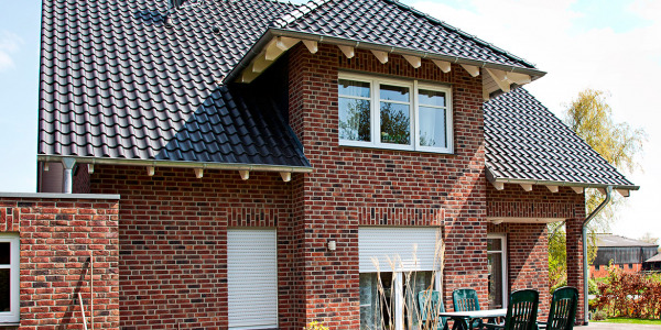 Цегла ручного формування Muhr Nr. 13 Friesland готовий будинок