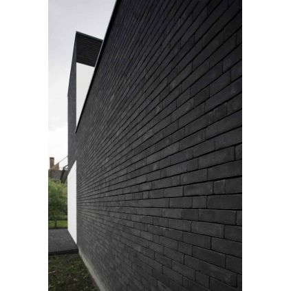 Brick hand molding Vande Moortel...