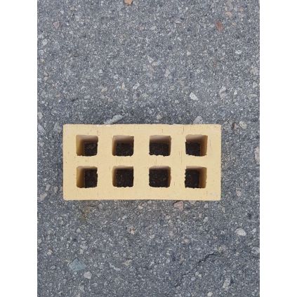 Brick lawn Muhr 01 yellow parking