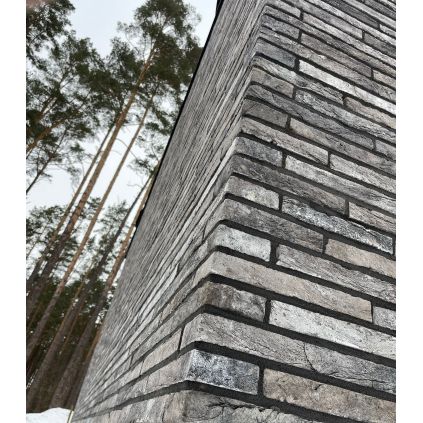 Long format brick Corso Milano