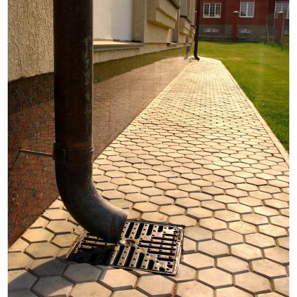 Дождеприемник-пескоуловитель пластиковый 433х433 черный