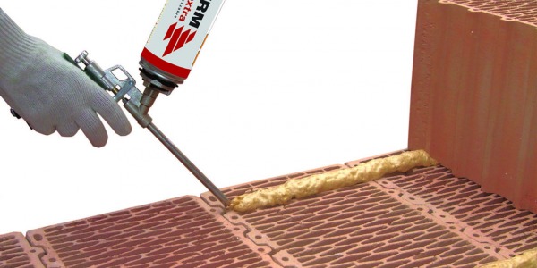 The innovative "dry" wall construction technology Porotherm Dryfix